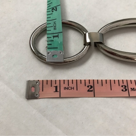 ELLEN TRACY Leather Belt Lavender Silver Ovals Buckle One Size Fits Most 27-43” - Picture 6 of 11